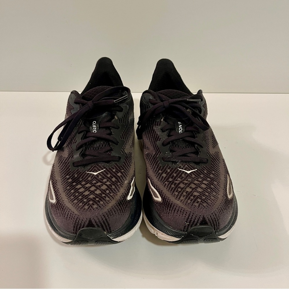 Hoka Clifton 9, Men's 9.5D - Picture 2 of 8